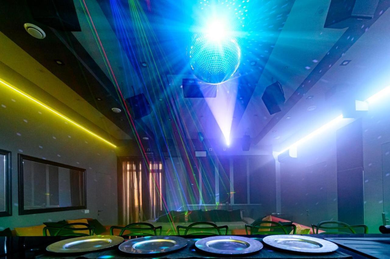 Party Luxury 3Br Sea View Apartment In Arcadia أوديسا المظهر الخارجي الصورة