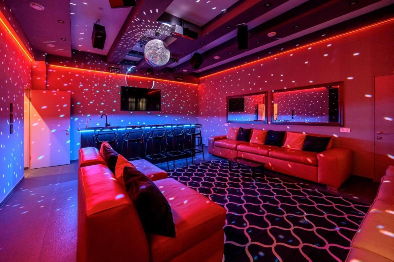Party Luxury 3Br Sea View Apartment In Arcadia أوديسا المظهر الخارجي الصورة